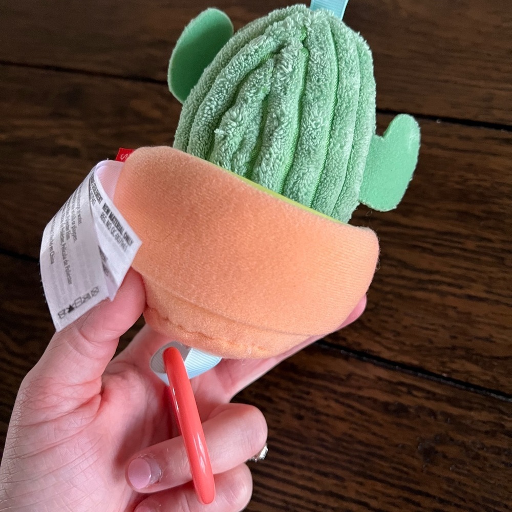 Skip Hop Plush Cactus Hanging Stroller Crib Toy Rattle Green Soft Cord Texture - Picture 8 of 9